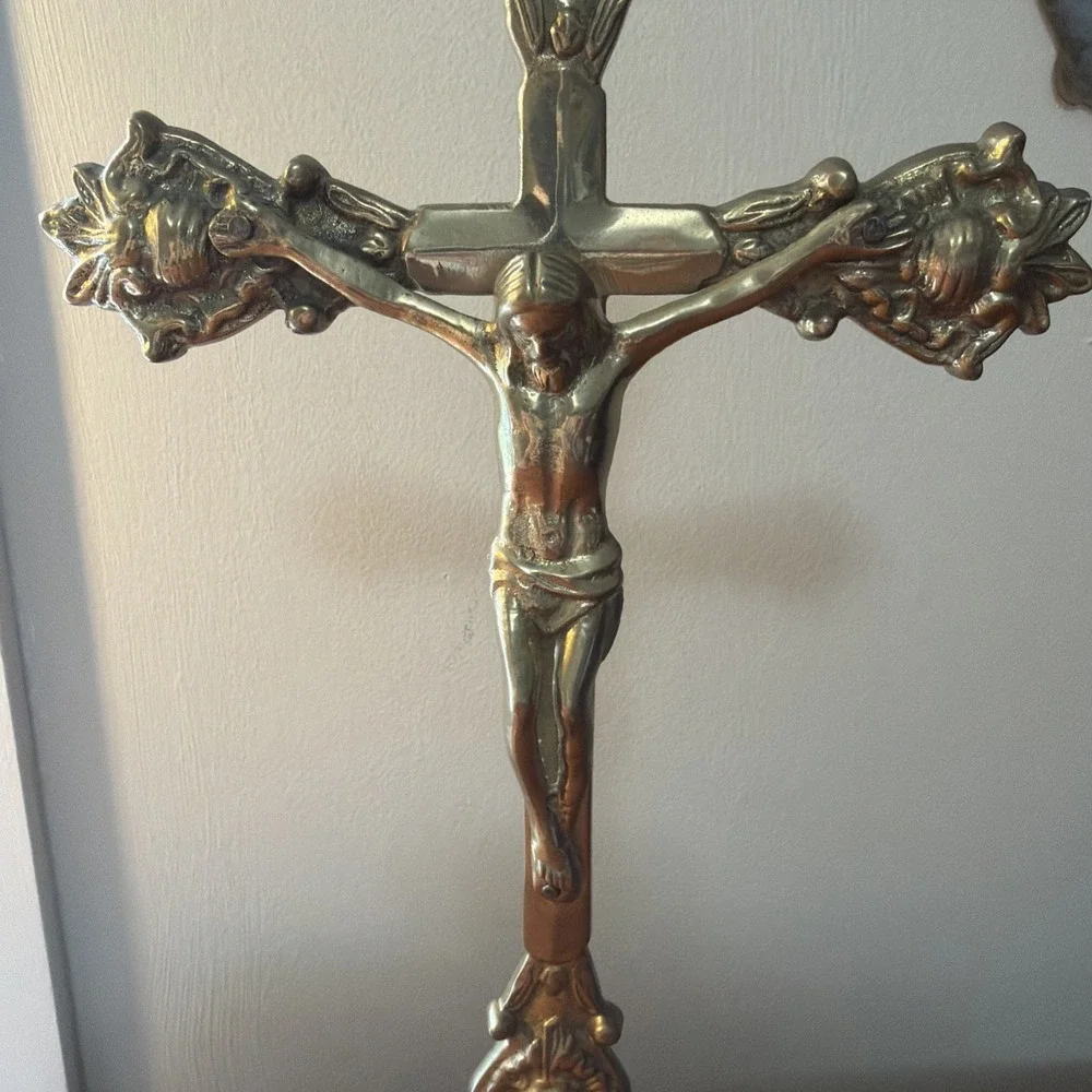 Large Vintage MCM Jesus Christ Solid Brass Cross Tabletop Standing 15
